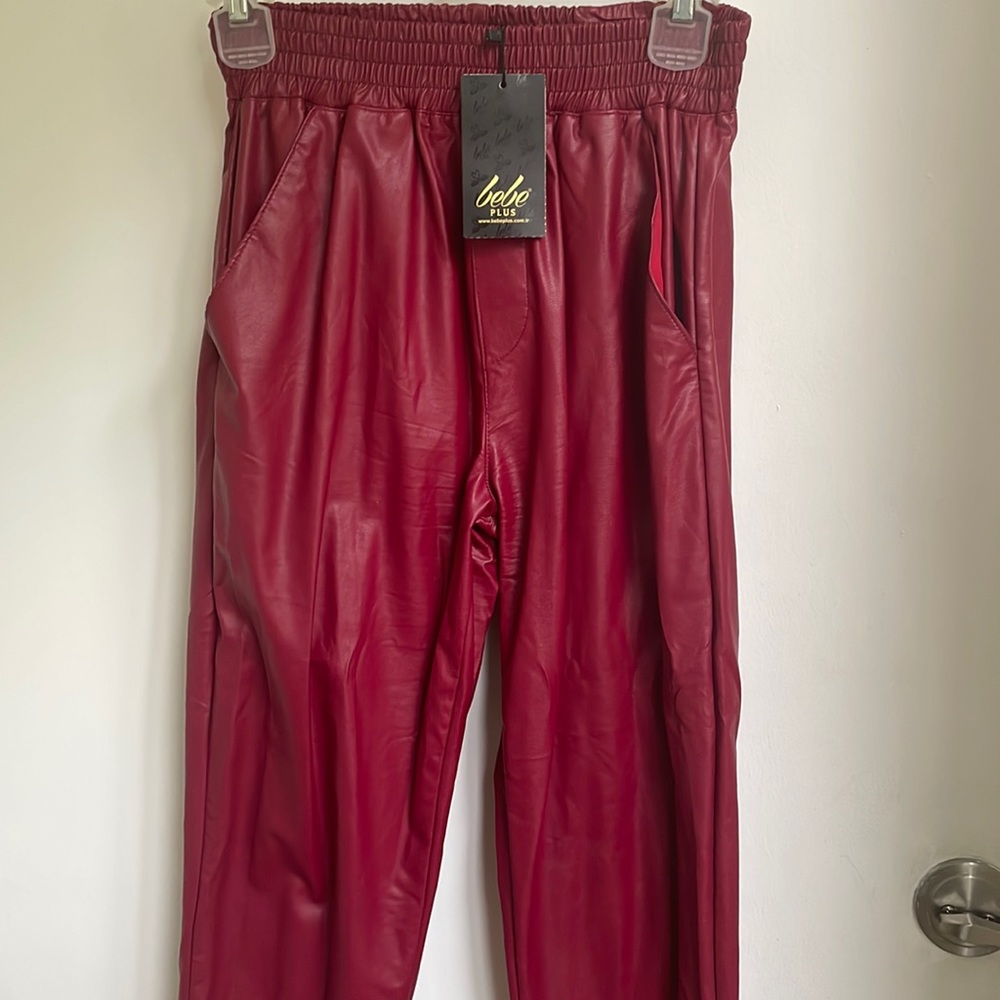 NWT 🏷️ faux leather pants 🎁